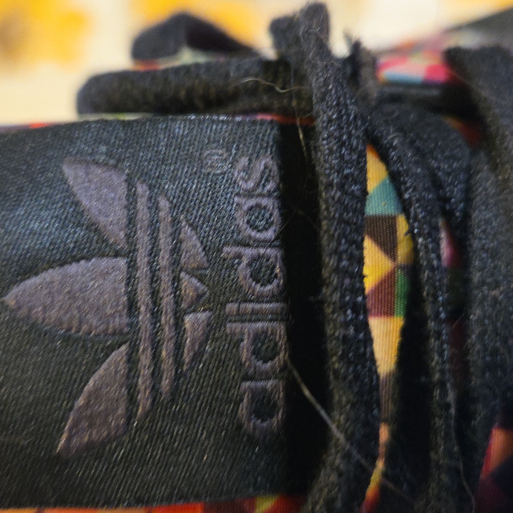 Colorful Geometric Pattern Sneakers - Picture 6 of 6
